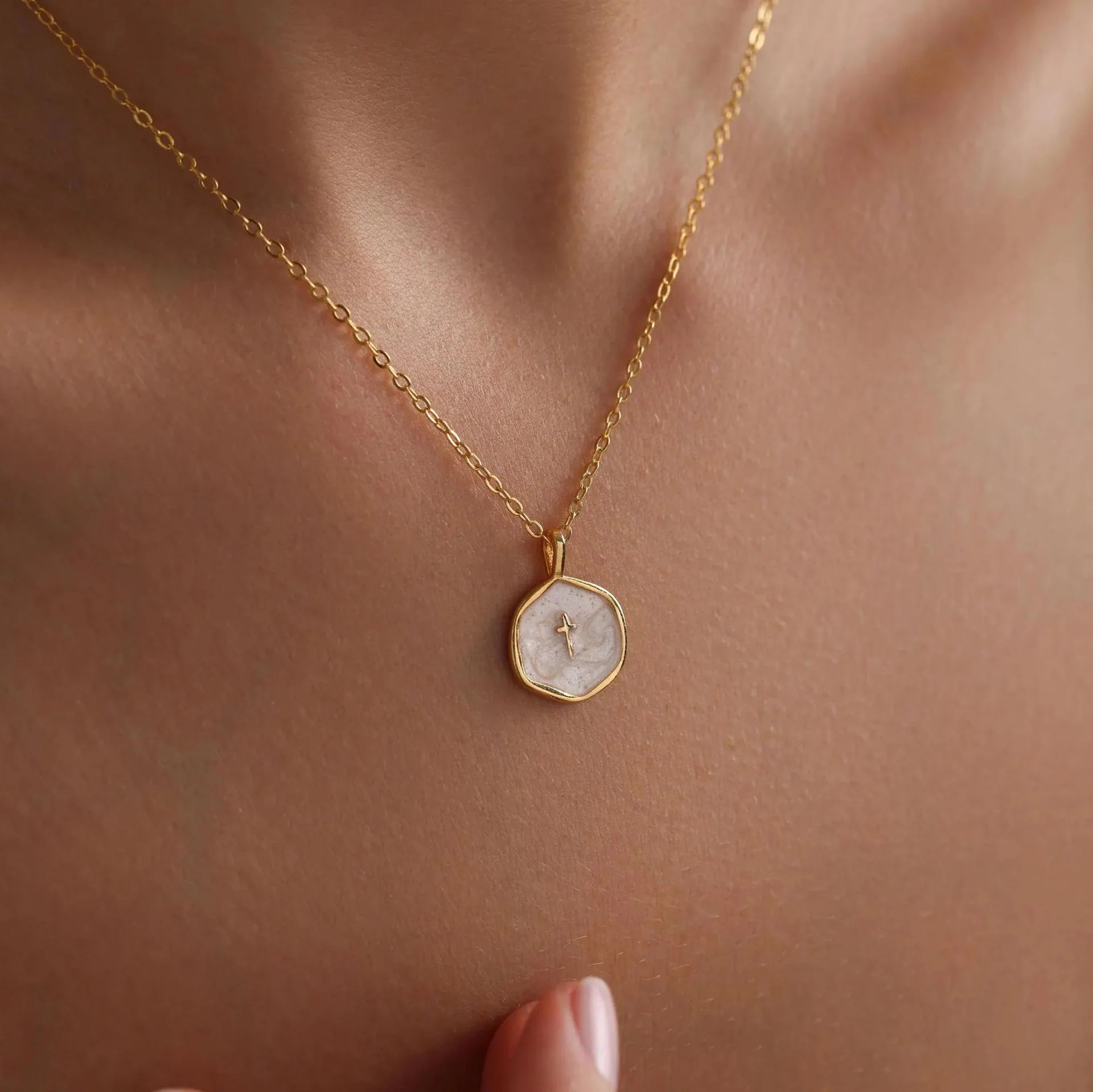 Golden Cross Pendant - Image 4