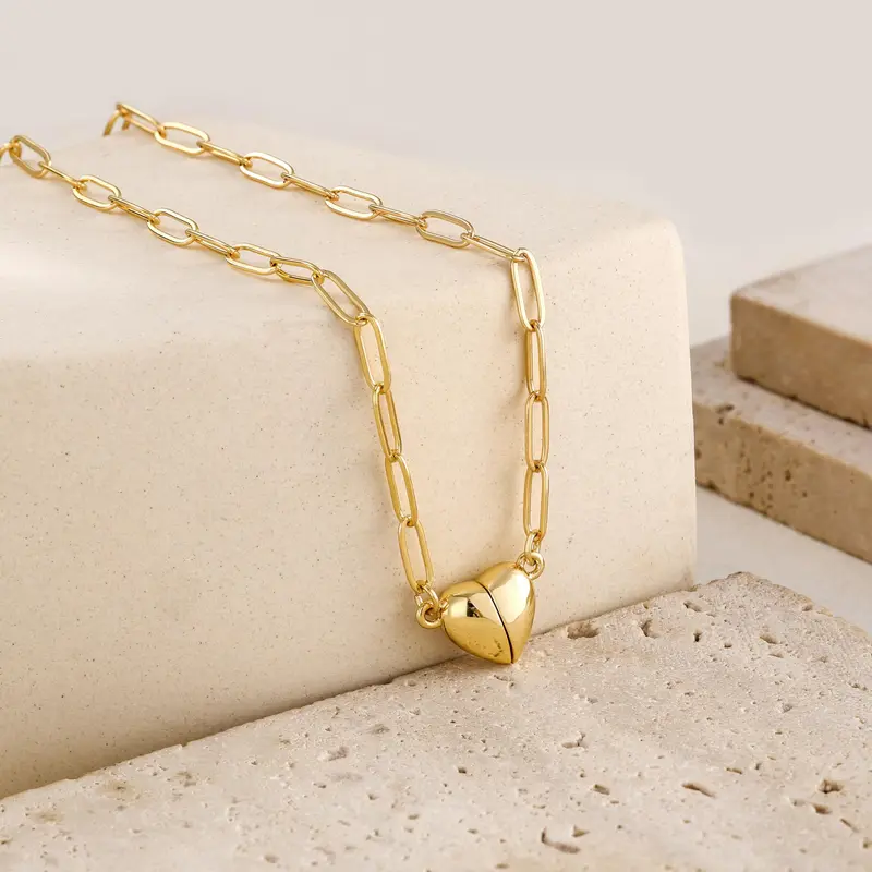 Magnetic Heart Necklace - Image 2